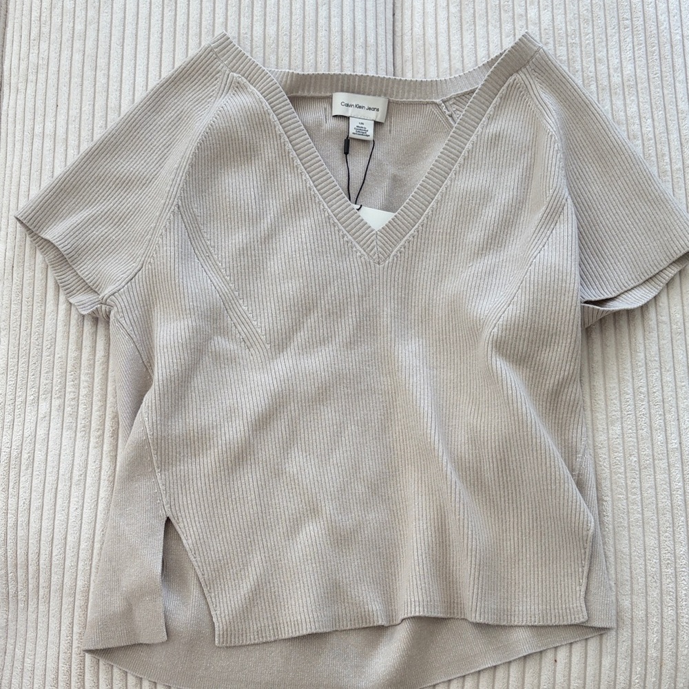 Calvin Klein Jeans Neutral Ribbed V-Neck Short Sleeve Top